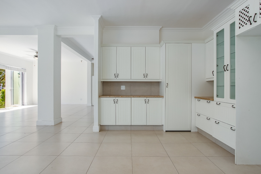 To Let 4 Bedroom Property for Rent in Val De Vie Estate Western Cape